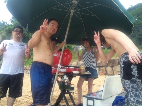 2025年版 福井県の大人気ビーチ「水晶浜」の海水浴情報! 駐車場から海の家まで総まとめ。福井の旬な街ネタ&情報ポータル 読みもの ふーぽ