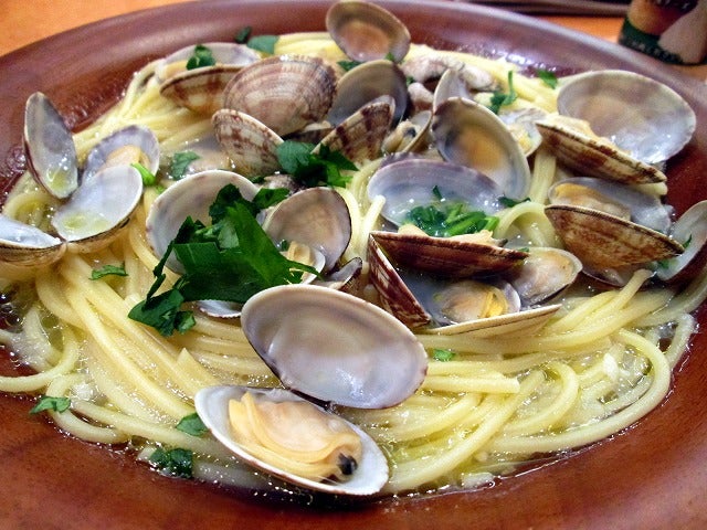 サイゼリヤの500円ボンゴレ！高コスパのスープ入り塩味パスタ