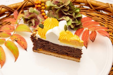 キルフェボンのクラシックショコラ。 キルフェボンに焼き菓子があることを 知りませんでした😅 濃厚で美味なり~💕 ちょっとしたプレゼントにも喜んでもらえそう⤴️✨キルフェボンケーキガトーショコラクラシックショコラチョコレートケーキチョコレート