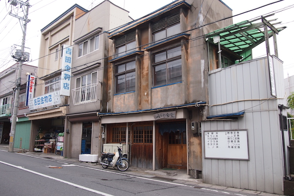 青森県産 ヒラメの漬け丼味八挺ショップニュース八戸のうまいもんがみんな揃う！The市場！八食センタ