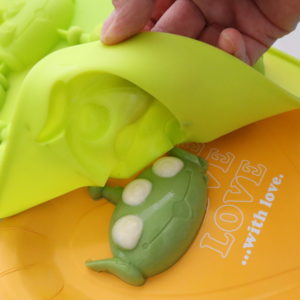 ダイソーのシリコン型で簡単おやつ by chiiクックパッド簡単おいしいみんなのレシピが392万品