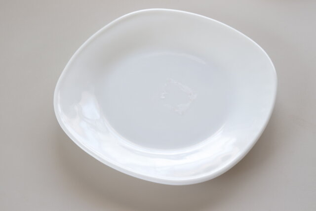 セリア「プラスチックプレート」イタリア製 - 100均Like - 100均ブログ