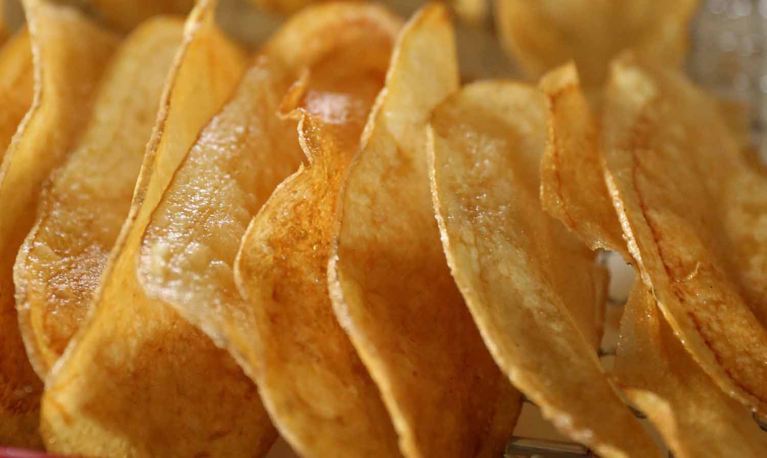 揚げない 究極のポテトチップスの作り方を『大公開』本物より美味しい やみつきポテチ をどうぞ