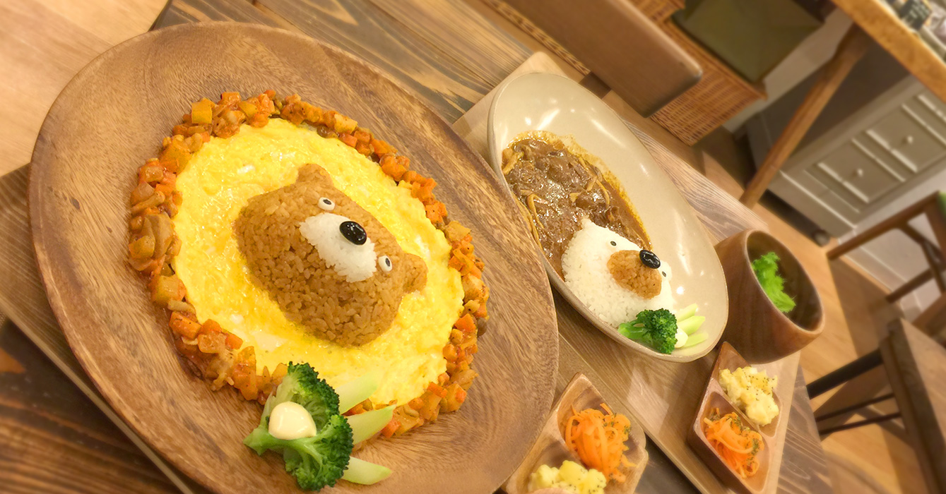 ホロライブ「紫咲シオン」のコラボカフェ開催決定！ケチャップの「しおっこ ハート 」が可愛いオムライスなど、フードやグッズが目白押しアニメ！アニメ