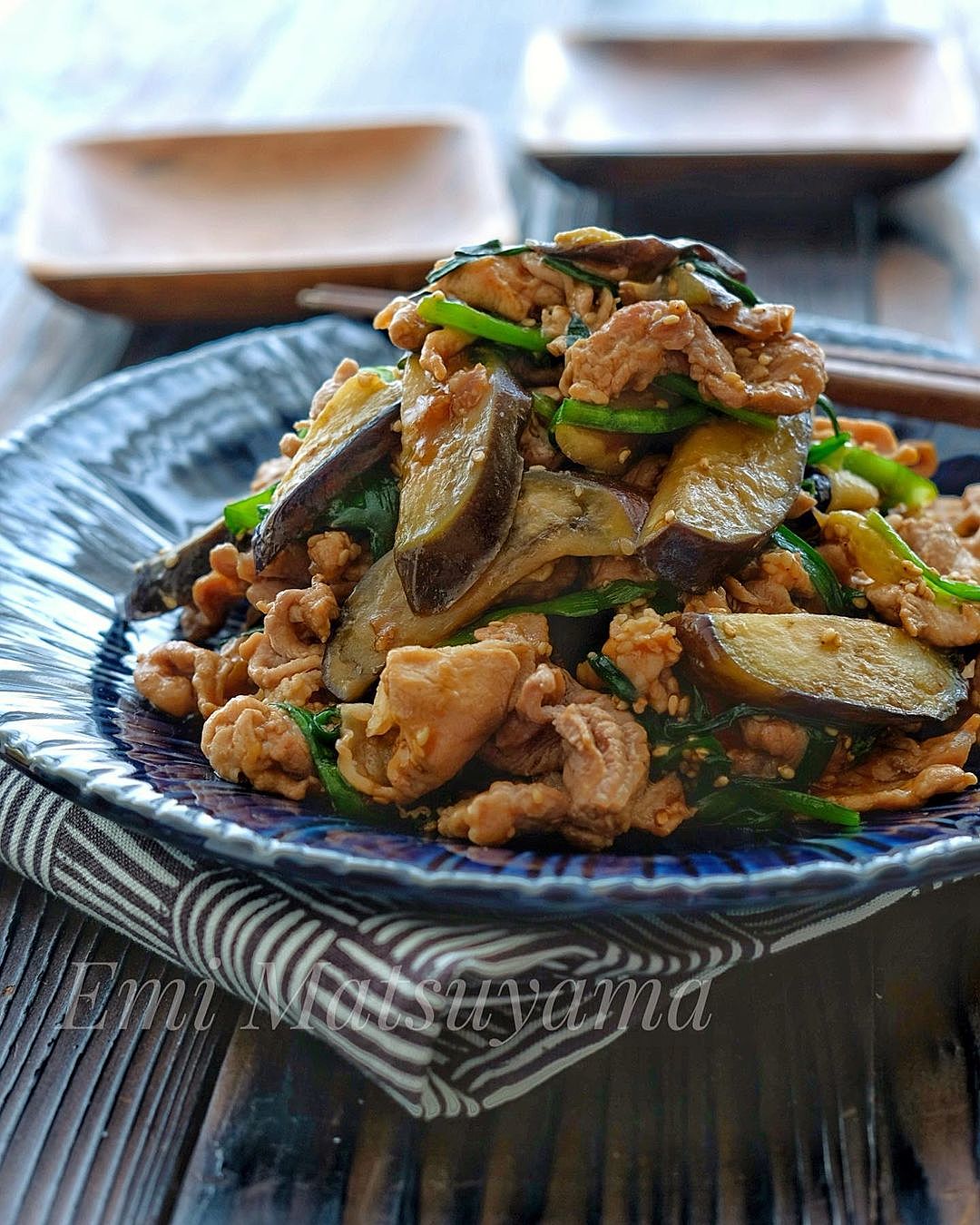 豚こまなすポン酢炒め✨@yoru_yorublog さんの投稿をお借りしました 他のお料理はこちら！→ @yoru_yorublog豚こまなすポン炒め白米に合うレシピ🍚 結局のところご飯に合うおかずが最強ですよね✨材料 2人分なす 3本 300gくらい塩 小さじ1 2くらい