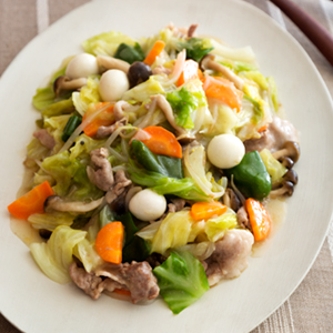 野菜をたっぷり使った夕飯の人気おかず!かんたんレシピ19選を紹介暮らしのクリップ