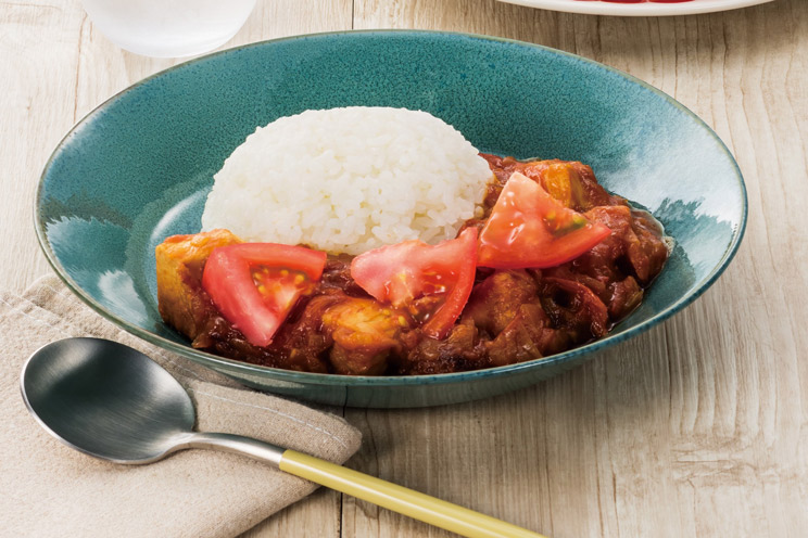 炊飯器で無水キーマカレー!🍛, 📝 作り方 , ・豚ひき肉150g, ・トマト缶1缶, ・玉ねぎ1 2個, ・にんじん1 2本, ・なすび 1 2本, ・ピーマン1個, ・ウスターソース小さじ1, ・バター10g, ・塩こしょう少々, ・カレールー3かけ, 🍳 作り方 ,1.玉ねぎ、にんじん、ピーマンをみじん切りにする。, 2.材料全てを炊飯釜に入れたら通常炊飯で完成,