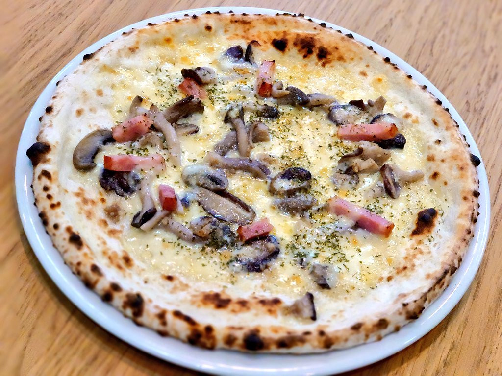 きのこ料理 ＃パストリーピザ生地 ＃きのこピザ作り ＃バジルペーストキノコピザ ＃辛いトマトキノコピザ