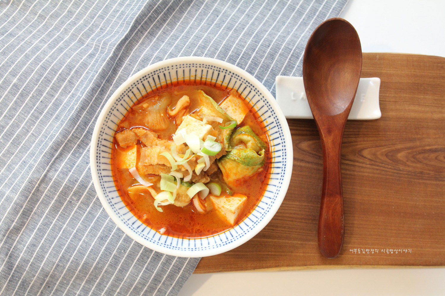 サムギョプサルの献立レシピ。韓国人が用意するタレや副菜、〆のチャーハンまで！カライチ