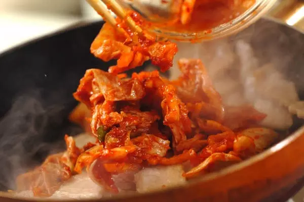 炊飯器で簡単❤️豚キムチごはん♪ by ちーすけ♡クックパッド簡単おいしいみんなのレシピが392万品