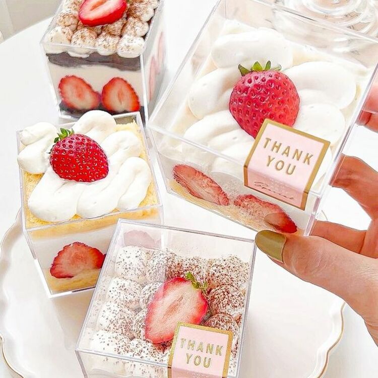 シンプルなケーキもかわいい𓍯𓍯 ⁡ ⁡韓国ケーキ デザインケーキ ホールケーキ 手作りケーキ 誕生日ケーキ