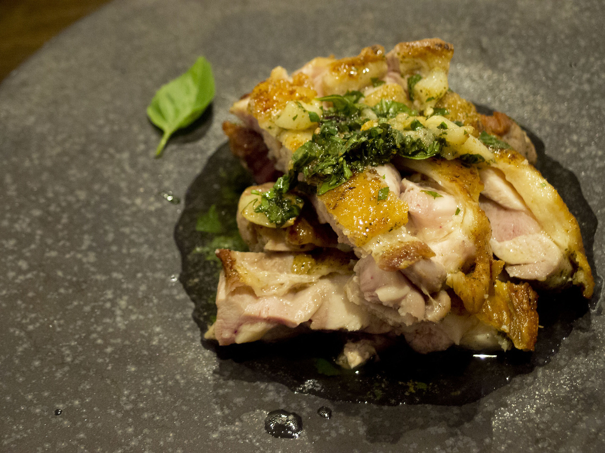 粉を変えるだけで・皮がパリッパリ！チキンソテ