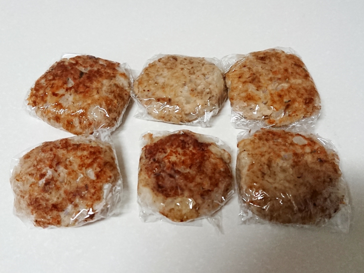 平日5日分 冷凍作り置きしておくよ🍙, もち麦とサバ缶を使ったレシピです🎵, ダイエットおにぎりの作り置き。, バズーカ岡田さんの紹介してた、,サバ缶おにぎりを少しアレンジしてみました♡,材料２合分のおにぎり , 白米２合, もち麦５０g, 醤油大さじ２, みりん大さじ２,ほんだし１g, サバの水煮缶１缶, 水２合メモリの気持ち上までの量, しょうが１かけ,