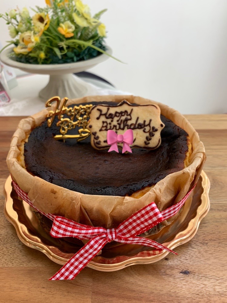 Shuo Dessert カスタマイズバスクチーズケーキ 小麦粉なしレシピ ヘビーチーズバースデーケーキ ケト - ショップ COFFEE SOULケーキ - Pinkoi