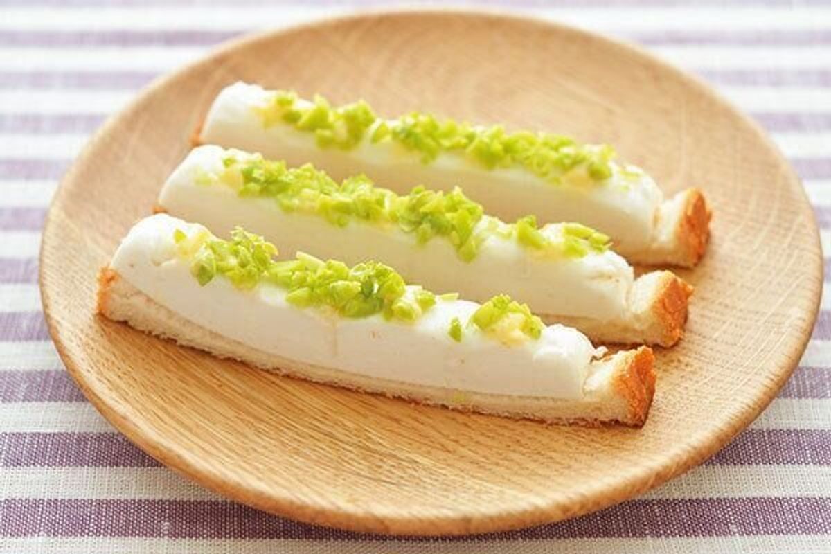 senpai__babyrecipe 「青のりはんぺんおやき」 すぐに真似したくなる簡単離乳食レシピ！ →@senpai__babyrecipe初めまして！先輩ママです！ このアカウントでは、生後5ヶ月から始まる赤ちゃんのための離乳食簡単レシピを発信していきます！ 「成長の土台となる大切な時期