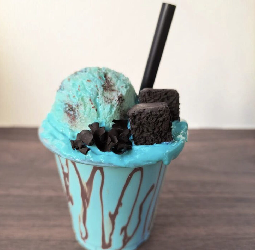 白いチョコミントシェイク