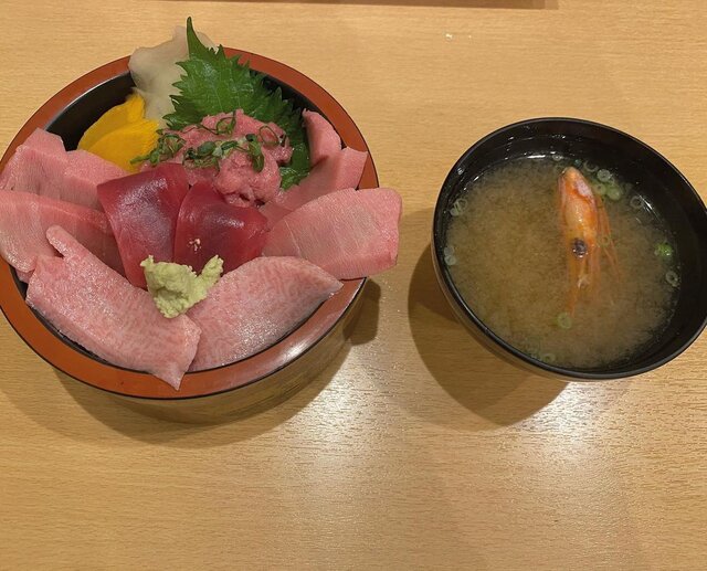 豊洲・市場人のおすすめ』安くて旨い！海鮮丼ランキング TOP３