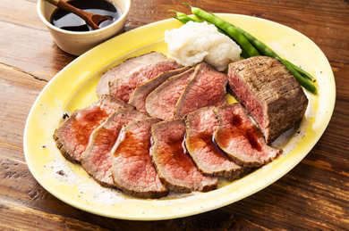 ローストビーフレシピ2選！フライパンで簡単にやわらかく仕上がるつくり方を解説キッコーマンホームクッキング