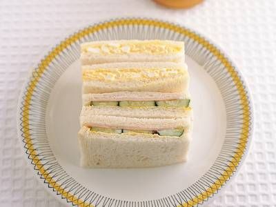 増量 ジューシーハムサンド沖縄ファミリーマート