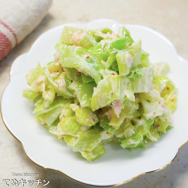 半熟卵のパリパリお好みキャベツサラダおやつカンパニー -^〇^-