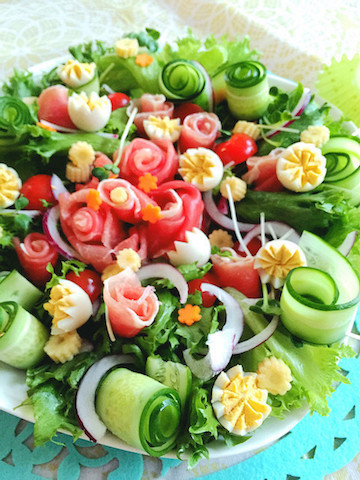 サラダの盛り付け方の7つのコツとおしゃれアレンジのアイデア集