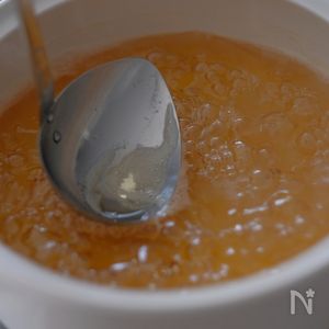 甘露煮レシピ！ 私は、お鍋コトコト派 でもアイラップでも出来ちゃいますよ レシピ参考にしてね アイラップ使用梅甘露煮材料• 青梅 または完熟梅 ：500g• 氷砂糖：250g〜300g 梅の50〜60%がおすすめ• 水：200ml ※お好みで：蜂蜜 小さじ1〜2、レモン汁 小さじ