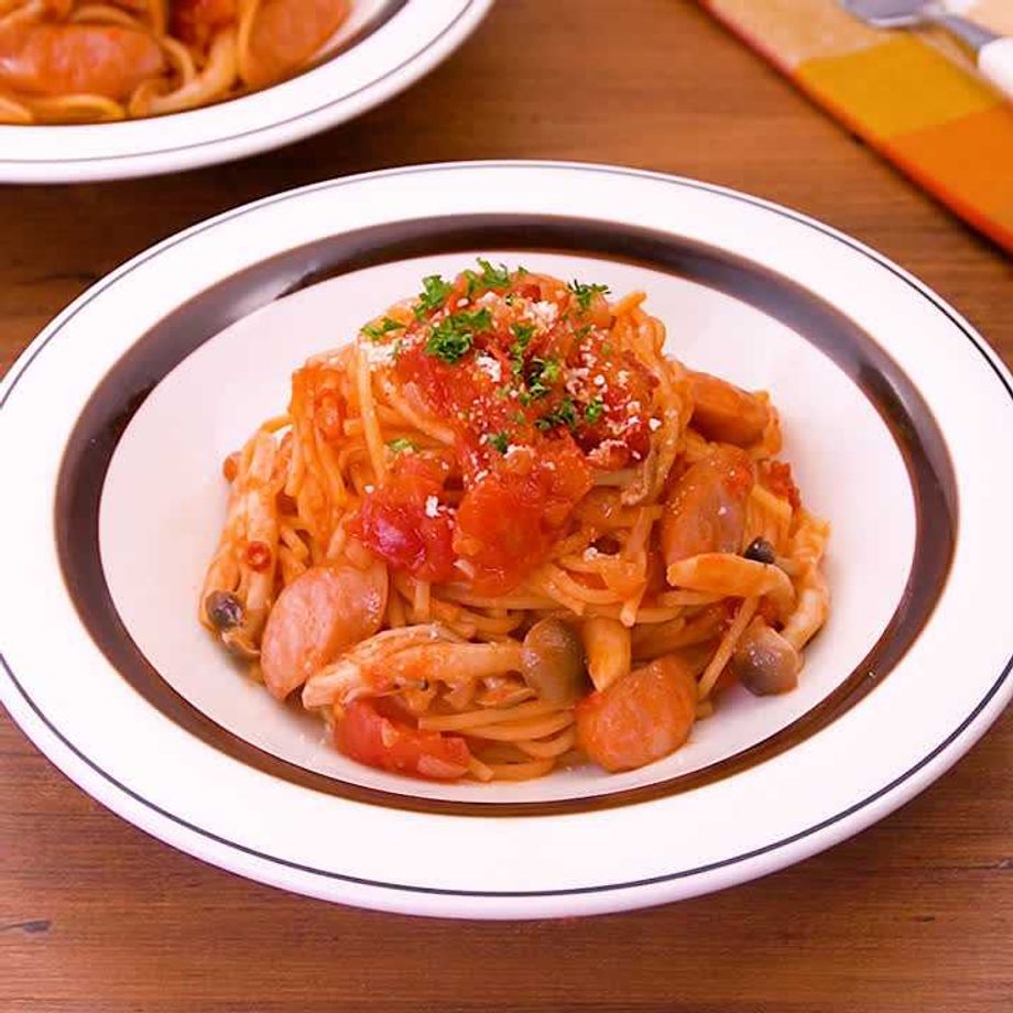 簡単！！パスタ なすとひき肉とチーズのトマトソーススパゲッティ＊トマト缶でトマトソース