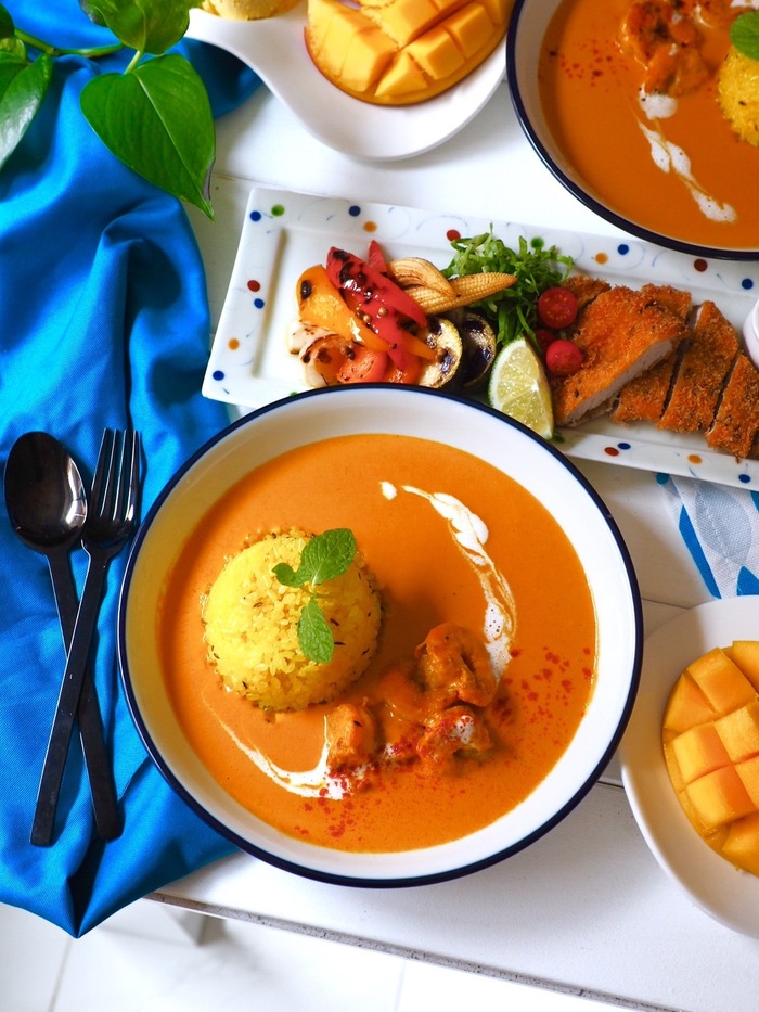 北海道産鶏肉のピーナッツバターチキンカレー 隠し味を超越カレー大好き！ゴーグル仮面