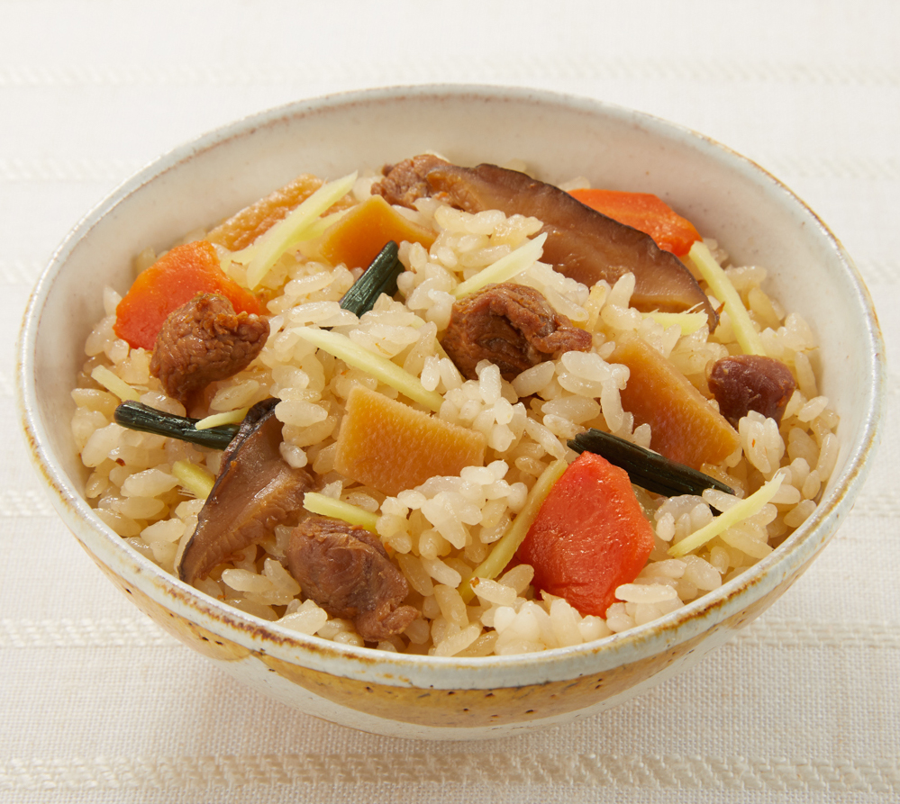 6 15 丸美屋 とり釜めしの素 で 炊き込みご飯＠自宅 : 無駄遣いな日々