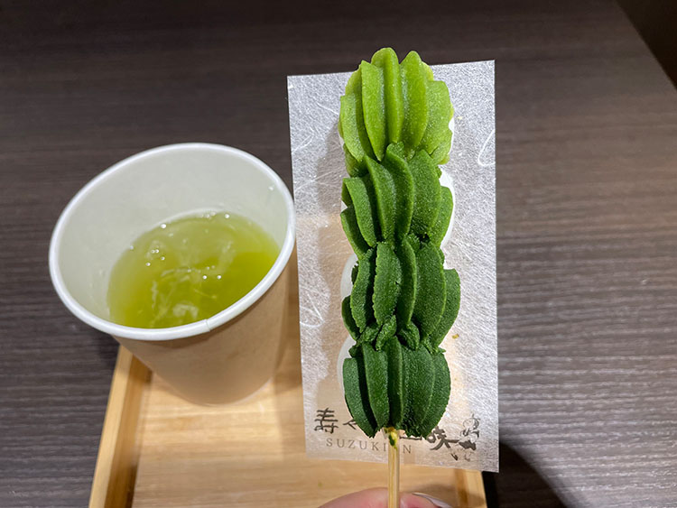 お団子ランチ🌸🍡😋, めちゃかわい‎っ, 浅草に新しくできたみたい❤︎, 3階まであっておすすめー！,浅草食べ歩き浅草グルメ浅草カフェ浅草ランチ浅草着物レンタル浅草スイーツ浅草スイーツ浅草デート浅草着物着物ヘア着物コーデお団子アレンジ雷門