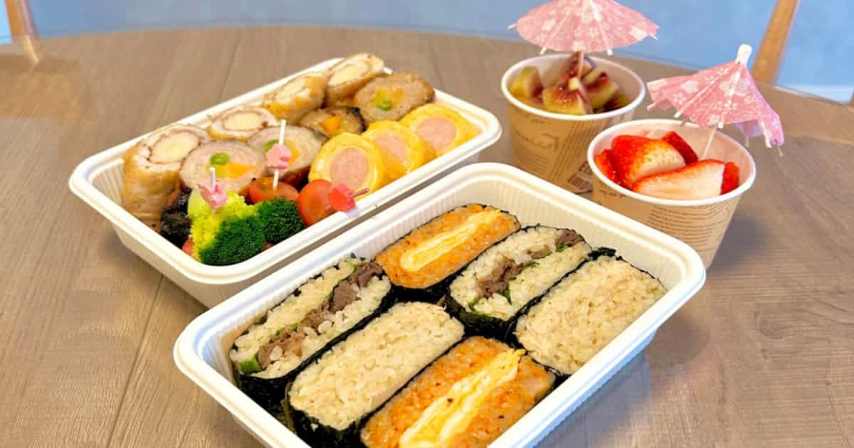 レシピ スティックおにぎり3種のお弁当。～フライドチキン＆ドライカレー＆オムライス～ : るぅのおいしいうちごはん Powered byライブドアブログ