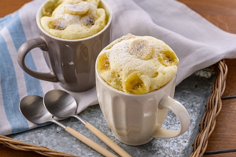 バナナ入りでしっとり食感♡ ホットケーキミックスでバナナケーキ