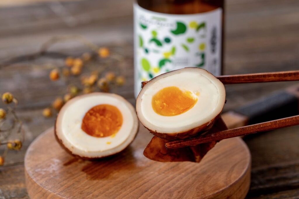 柚子胡椒入り卵黄醤油の剣先イカユッケ