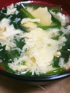 ほうれん草とニラの卵スープ