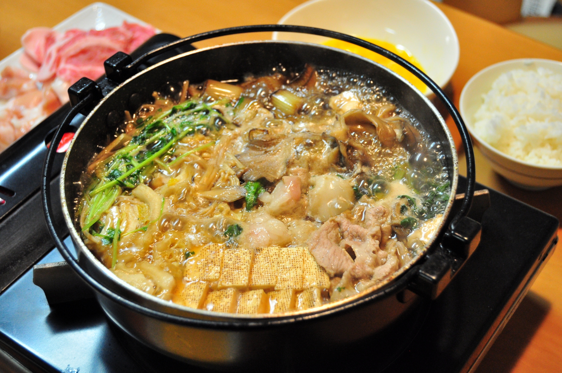 太宰府 いい乃じメニューの紹介 九州産黒毛和牛のすき焼き御膳 柔らかな九州産黒毛和牛を風味がきいた特製割下で味付け。お肉本来の旨みを味わえます。zettonいい乃じいいのじ九州国立博物館太宰府太宰府天満宮福岡太宰府観光dazaifuFukuoka