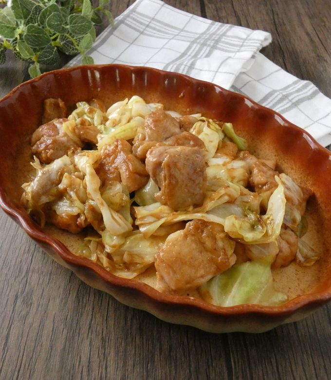 鶏もも肉とキャベツピーマンの中華炒め