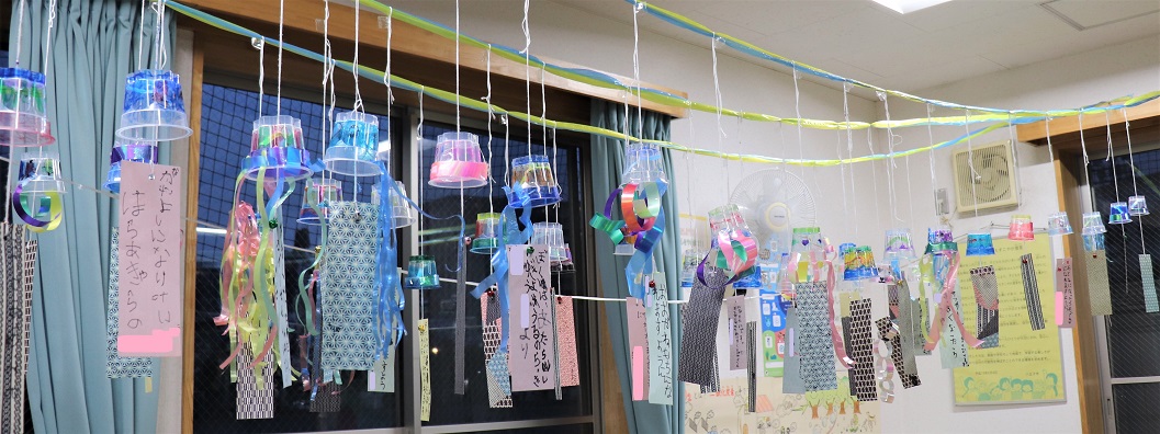 クリスマス工作 赤ちゃん向け♪プリンカップでクリスマス飾り♪The DIY Christmas tree decorations☆