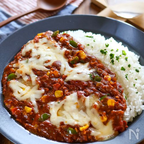 ストウブで作る★トマト缶で無水カレ
