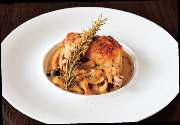 鶏もも肉の煮込み ノッチョーラのソース