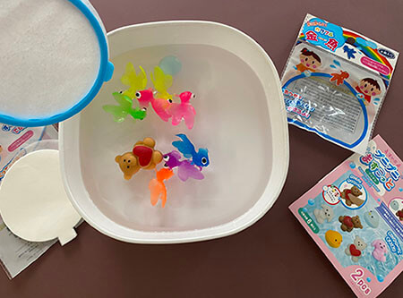 100均セリア・ダイソー”お家お祭り・縁日”をしよう ヨーヨー・金魚すくい・宝石すくいなど - natsuma.jp どこで買える