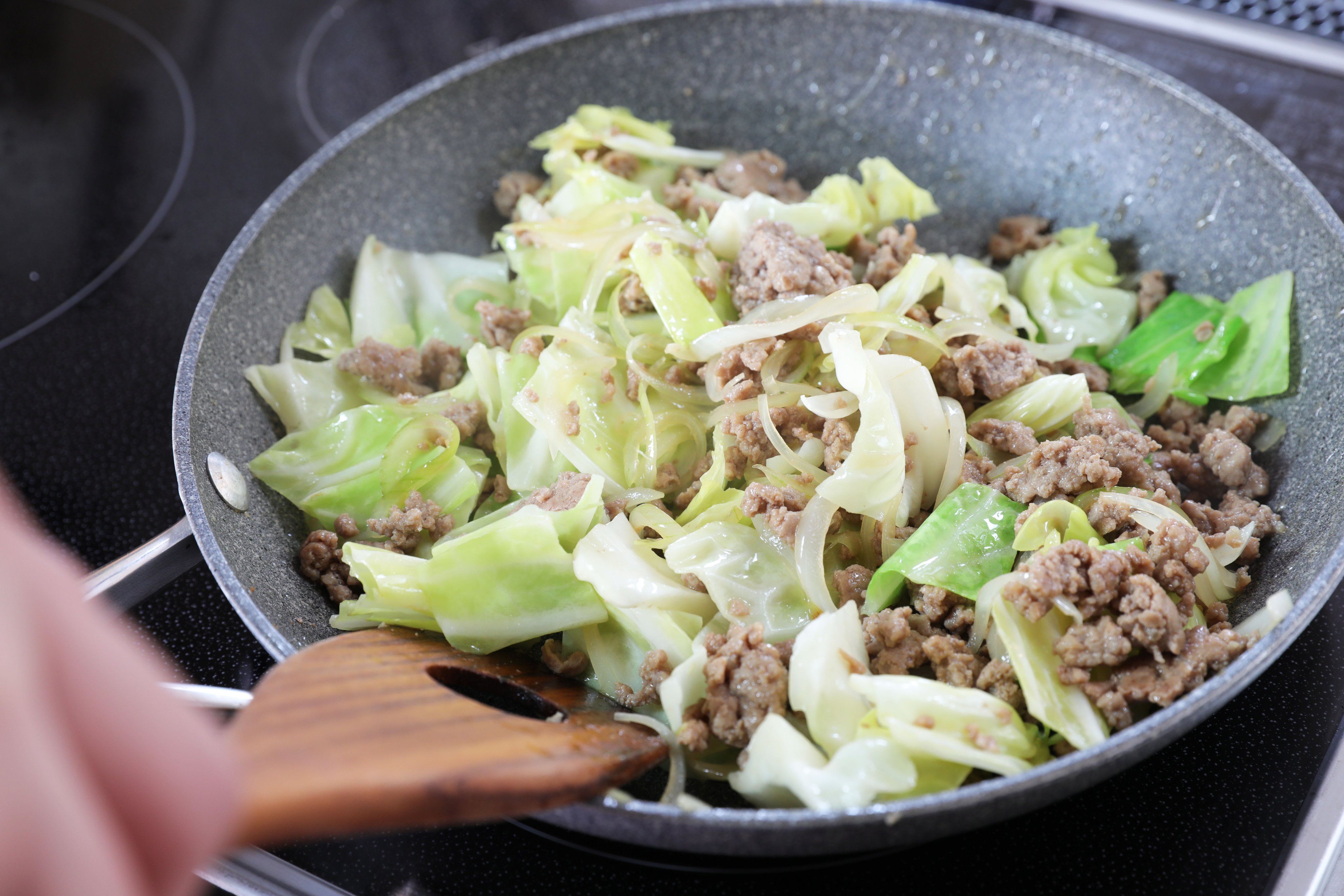 下味冷凍肉で 豚とキャベツのにんにくみそ炒めレシピサイトNadia