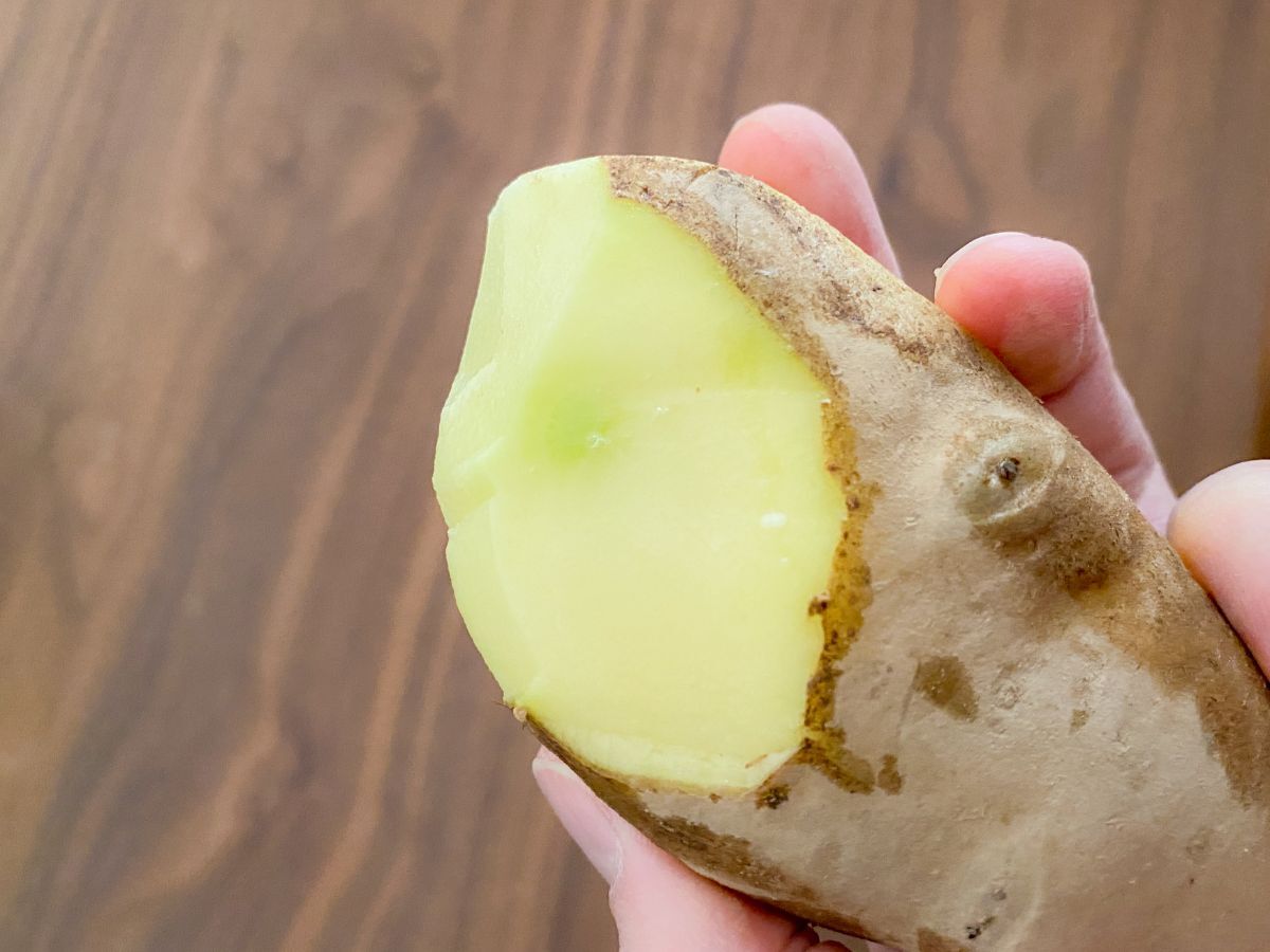 じゃがいもの芽の取り方！芽はどこまで取るの？キッコーマンホームクッキング