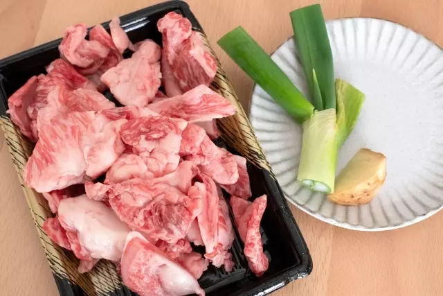 おでんの牛すじの調理方法 - 東京おでんだね