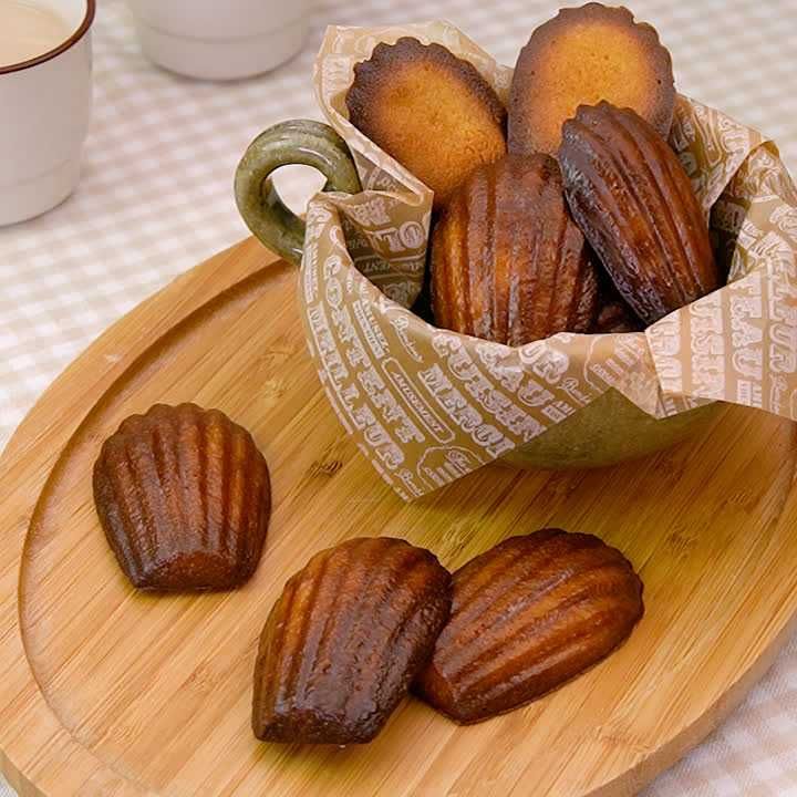 まだ間に合う ワンボウルでテクニック不要!クリスマスベルケーキのレシピ - ECナビ