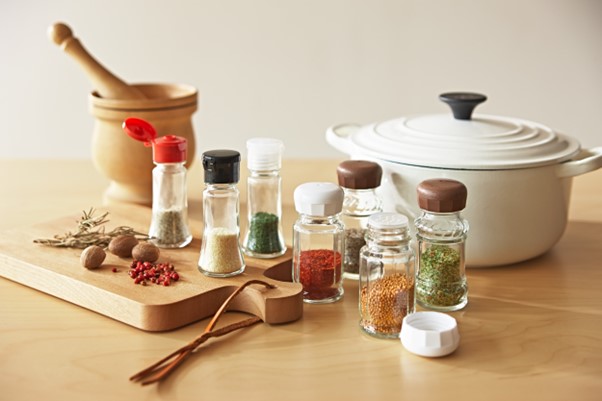 SIzlaho冷蔵庫ビールと飲料の保管、調味料回転式保管ボックス、DIY 360°回転、キッチン調味料の保管2パック 直径7cm 調味料収納トレイ冷蔵庫の回転台 スパイスラック 調味料ラック キッチン収納 360°回転式 調味料おき 卓上回転トレー 省スペース 楽チン取り出し