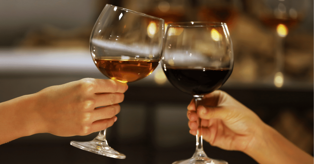 ワイングラスの正しい持ち方とは?ワインの基本マナーを徹底解説! - 工具男子新聞