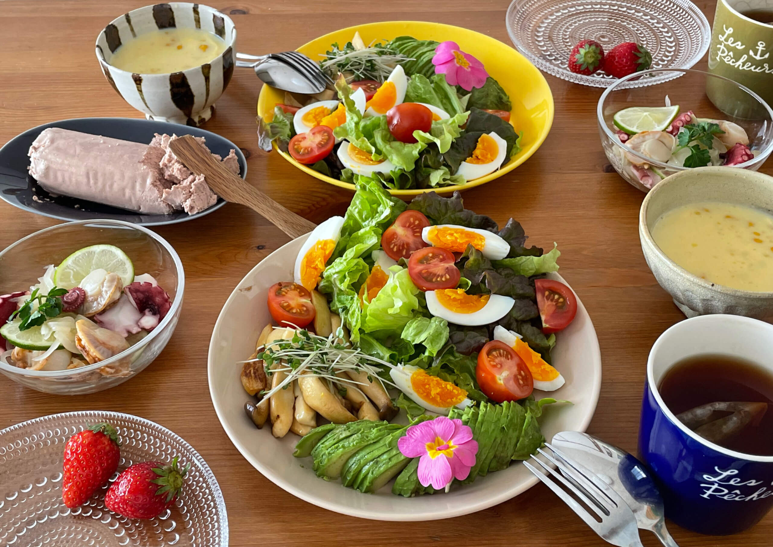 ママ友ランチ会にぴったり！簡単でおしゃれな一品持ち寄りレシピと盛り付けのコツおすすめ人気の絵本紹介