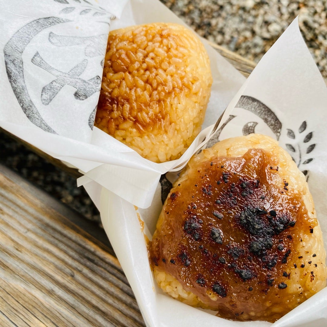 白川郷食べ歩きマップが出来ました♪ 合掌集落を散策しながら名物の美味しいものを食べ歩いみてはいかがでしょうか。各店舗に地図が掲示させておりますので、写真を撮ってご活用ください♪ @shirakawago_observatory@shirakawago_gelato @kimi86.0426