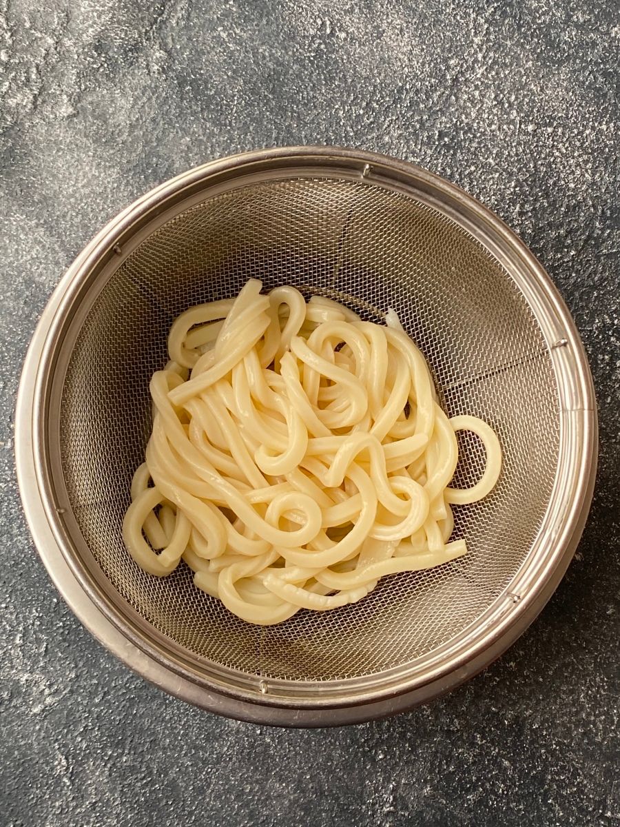 凍りトマトの冷製スープうどん
