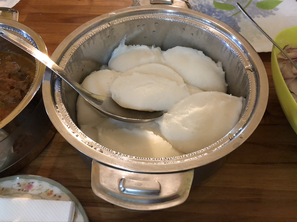 タンザニアのランチ🇹🇿🥘 アフリカで活躍する日系スタートアップメンバーのお昼ご飯を紹介します！WASSHA Inc